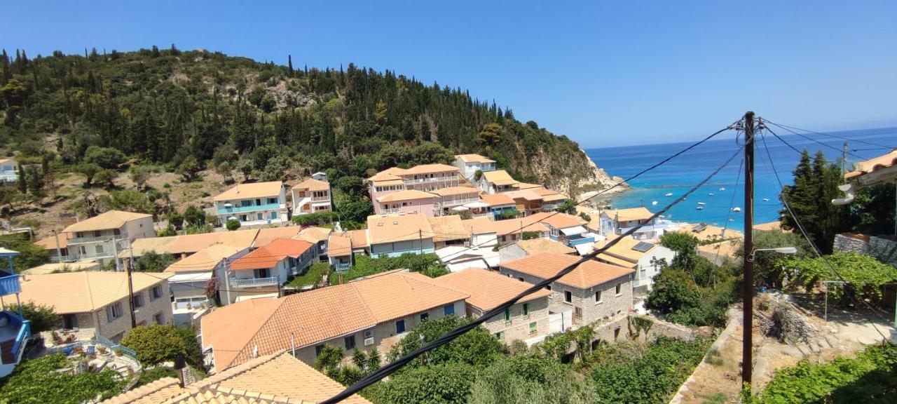 Villa Spiros Áyios Nikítas Екстериор снимка