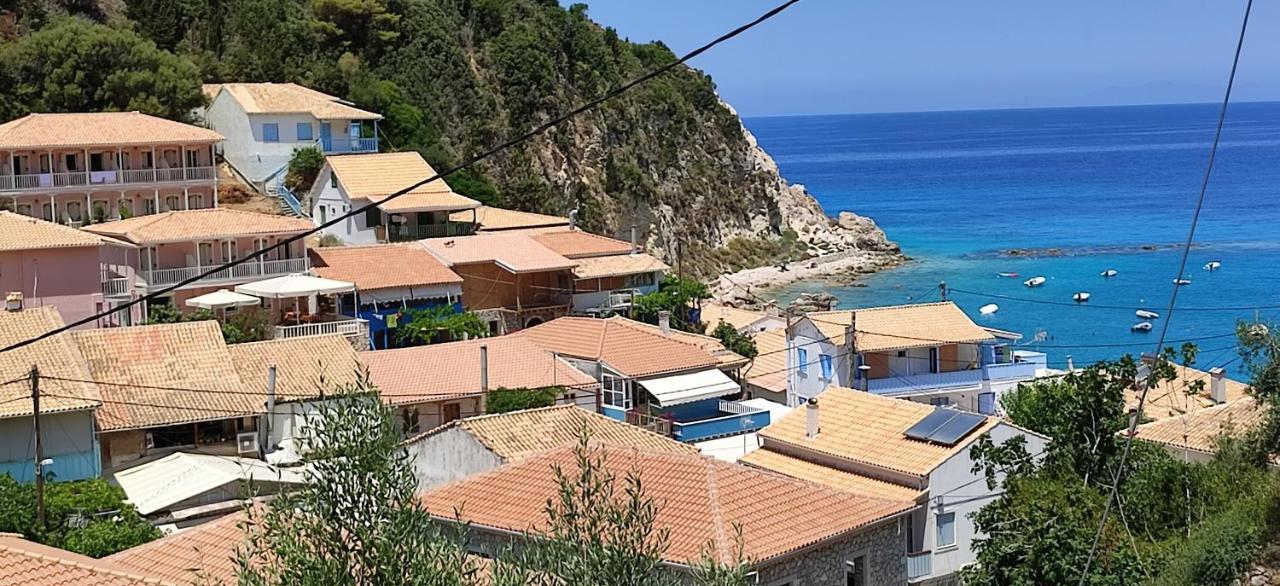 Villa Spiros Áyios Nikítas Екстериор снимка
